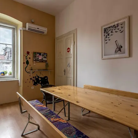 Apartment Palace View